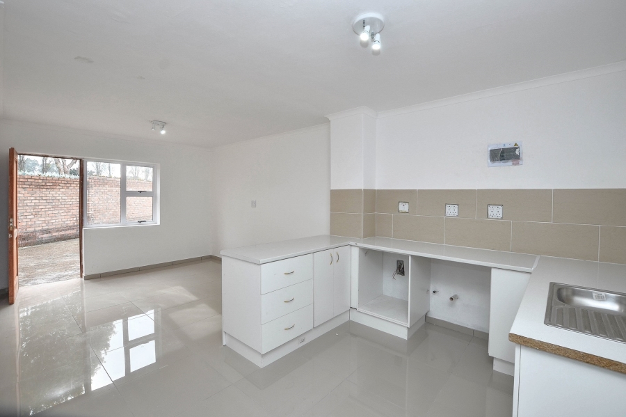 22 Bedroom Property for Sale in Oakdale Western Cape